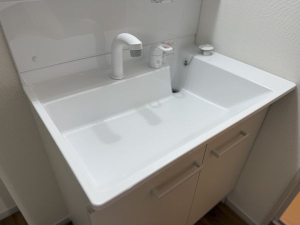 京都市伏見区醍醐外山街道町 新築一戸建て(洗面台・洗面所)