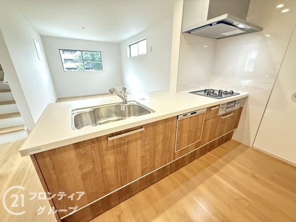 京都市伏見区醍醐外山街道町 新築一戸建て(キッチン)