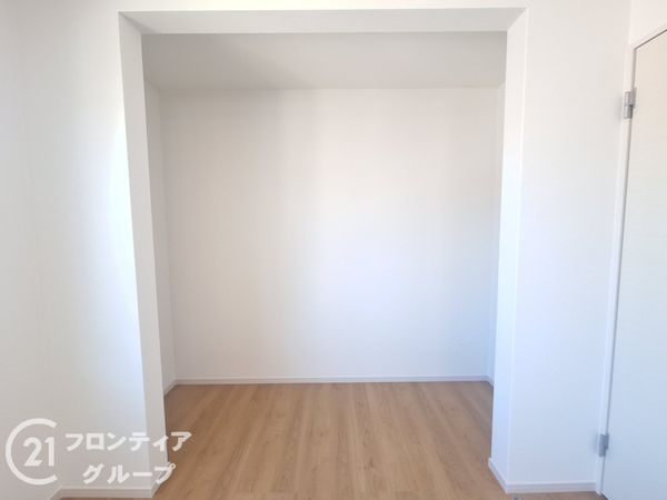 京都市山科区西野大鳥井町 新築一戸建て 2期 全1区画(収納)