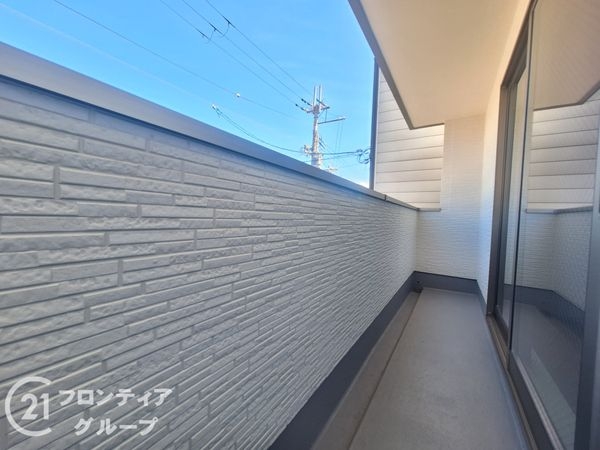 京都市山科区西野大鳥井町 新築一戸建て 2期 全1区画(バルコニー)