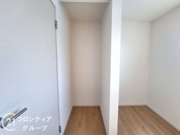 京都市山科区西野大鳥井町 新築一戸建て 2期 全1区画(収納)