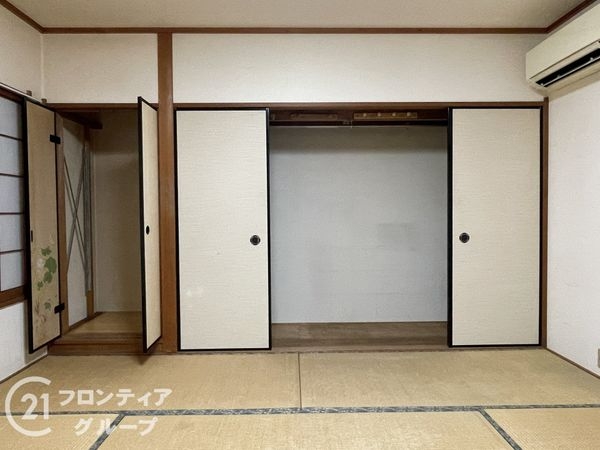 京田辺市大住責谷の中古一戸建て(収納)