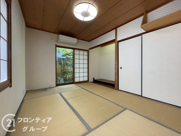 京田辺市大住責谷の中古一戸建て(寝室)