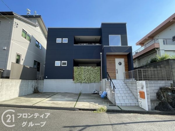 宇治市南陵町３丁目　中古一戸建て