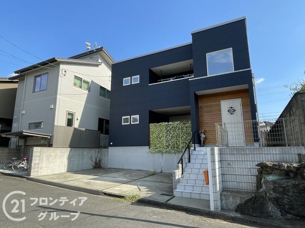 宇治市南陵町３丁目の中古一戸建て