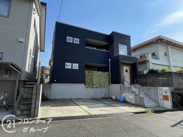 宇治市南陵町３丁目の中古一戸建て