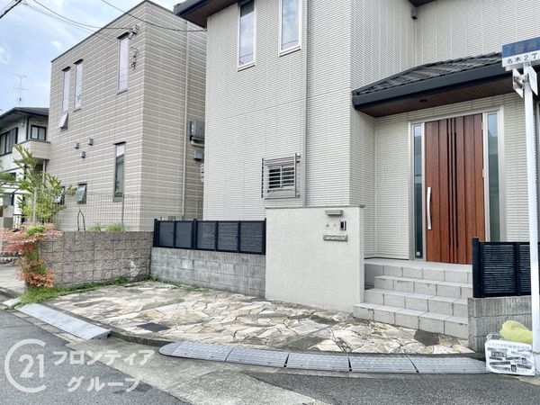 宇治市伊勢田町名木２丁目の中古一戸建て