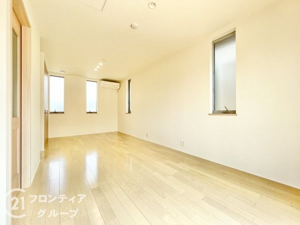 宇治市伊勢田町名木２丁目の中古一戸建て