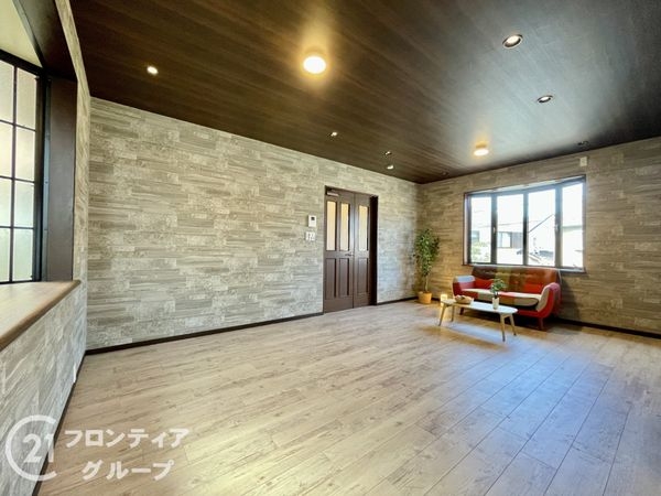 宇治市広野町宮谷の中古一戸建て(リビング)