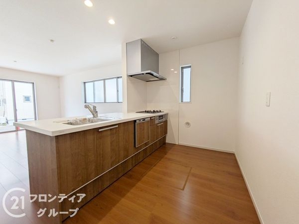 大津市錦織２丁目　新築一戸建て　１期　１号地