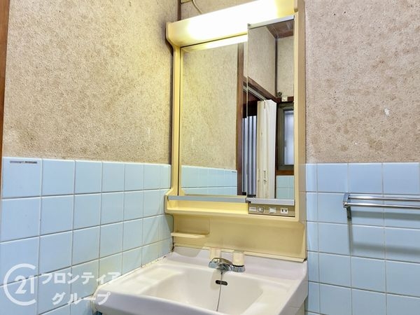 八幡市八幡安居塚の中古一戸建て