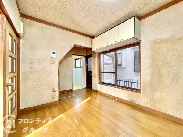 八幡市八幡安居塚の中古一戸建て