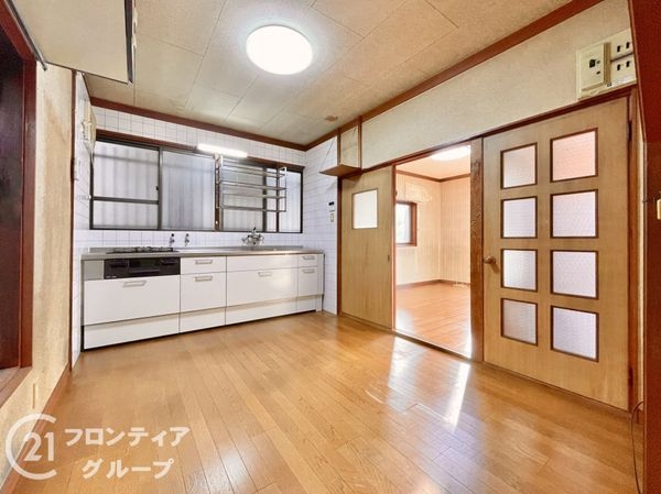 八幡市八幡安居塚の中古一戸建て