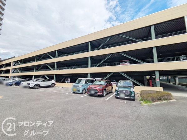 ファーストタワー大津MARY 中古マンション(駐車場)