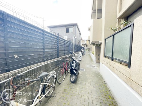 グローバル太秦　中古マンション