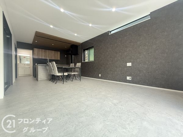 宇治市羽戸山１丁目新築一戸建て