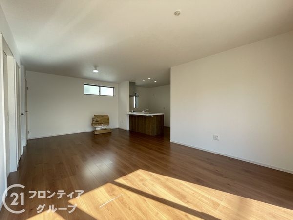 京都市南区久世大築町　新築一戸建て　２期　全４区画　４号地