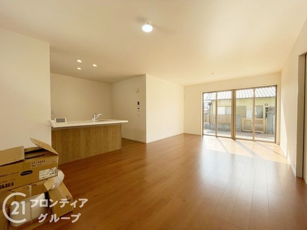 京都市南区久世大築町　新築一戸建て　２期　全４区画　４号地