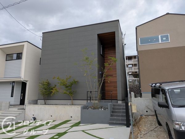 大津市大平１丁目　新築一戸建て