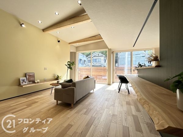 大津市瀬田３丁目　新築一戸建て