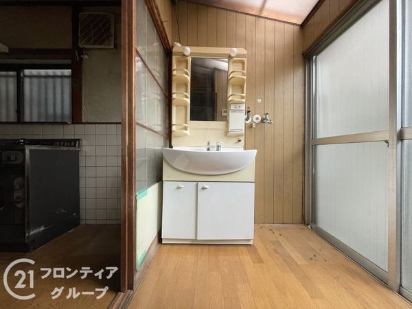 京都市山科区西野山射庭ノ上町の中古一戸建て