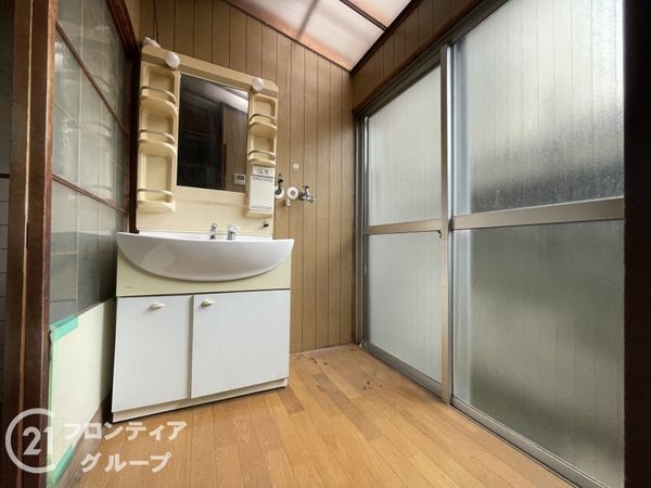 京都市山科区西野山射庭ノ上町の中古一戸建て