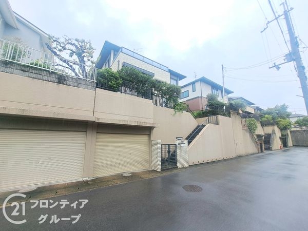 宇治市平尾台３丁目の中古一戸建て