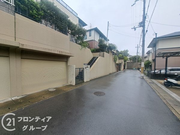 宇治市平尾台３丁目の中古一戸建て