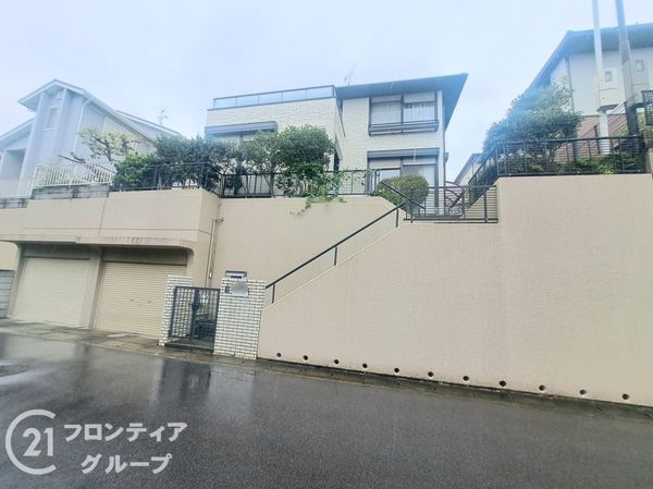 宇治市平尾台３丁目の中古一戸建て