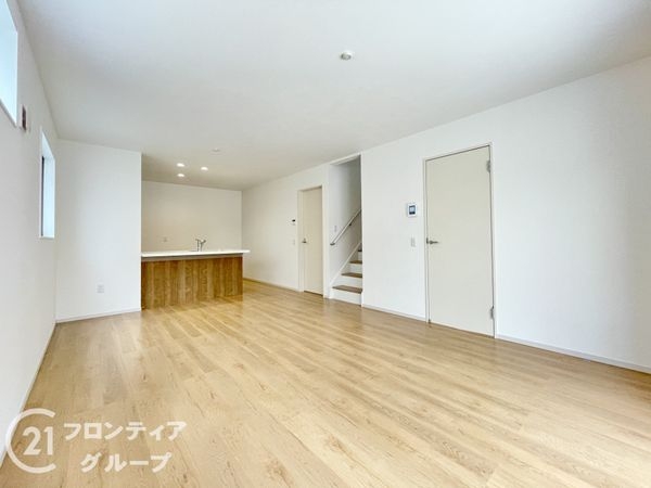 城陽市寺田尼塚　新築一戸建て　1期　1号棟