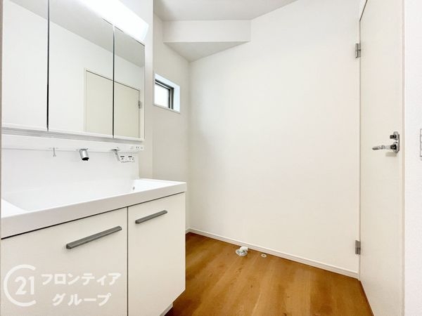 城陽市寺田尼塚　新築一戸建て　1期　2号棟