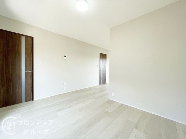 京都市伏見区羽束師志水町　中古一戸建て