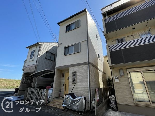 京都市伏見区羽束師鴨川町の中古一戸建て