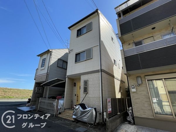 京都市伏見区羽束師鴨川町の中古一戸建て