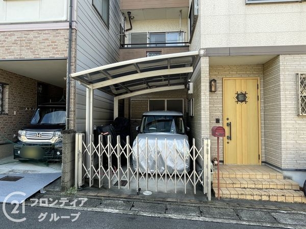 京都市伏見区羽束師鴨川町の中古一戸建て