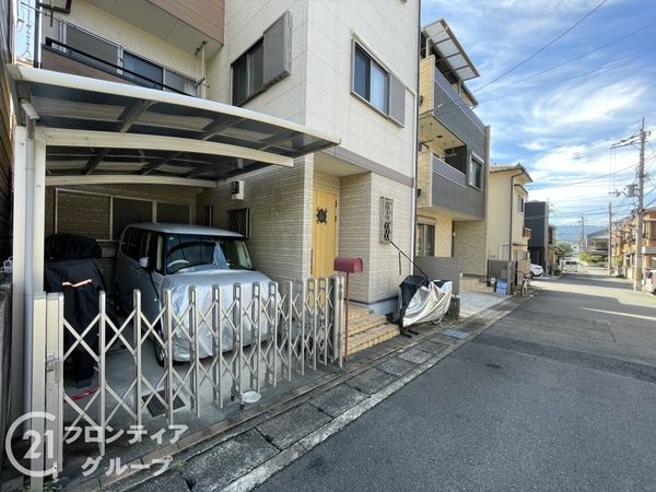 京都市伏見区羽束師鴨川町の中古一戸建て