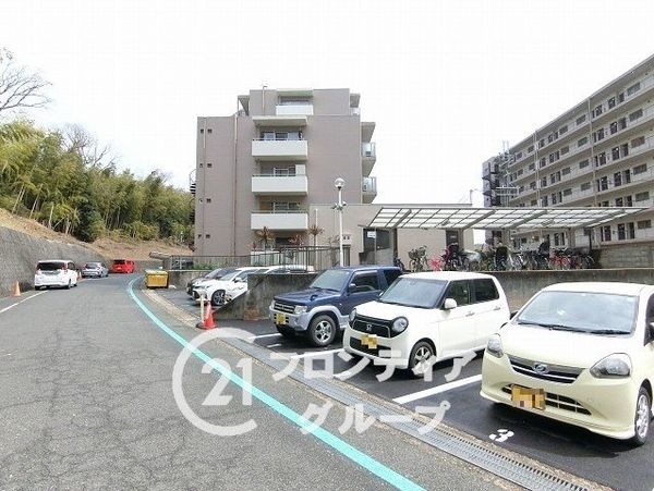 枚方ハイツ8号棟　中古マンション