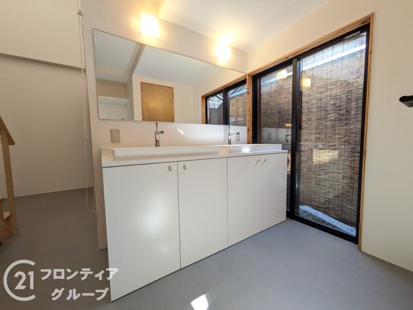 大津市尾花川の中古一戸建て