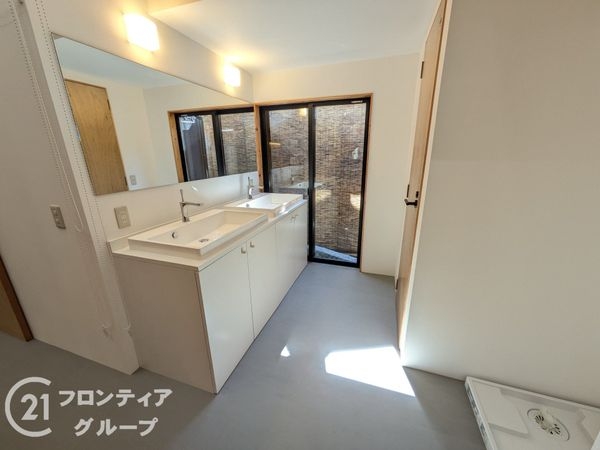 大津市尾花川の中古一戸建て