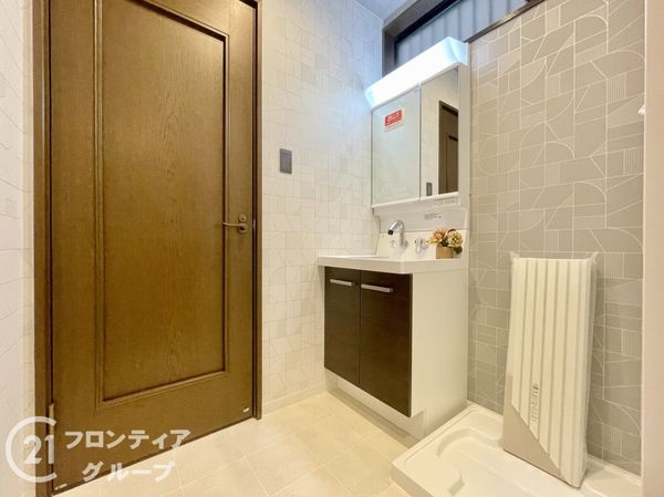 宇治市開町の中古一戸建て