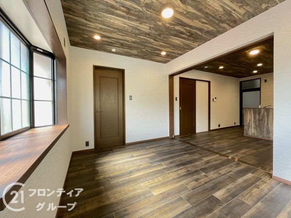 宇治市開町の中古一戸建て
