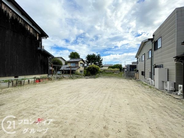 久世郡久御山町市田珠城　新築一戸建て　１期　２号棟