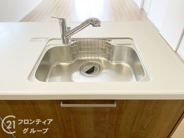 久世郡久御山町市田珠城　新築一戸建て　１期　２号棟