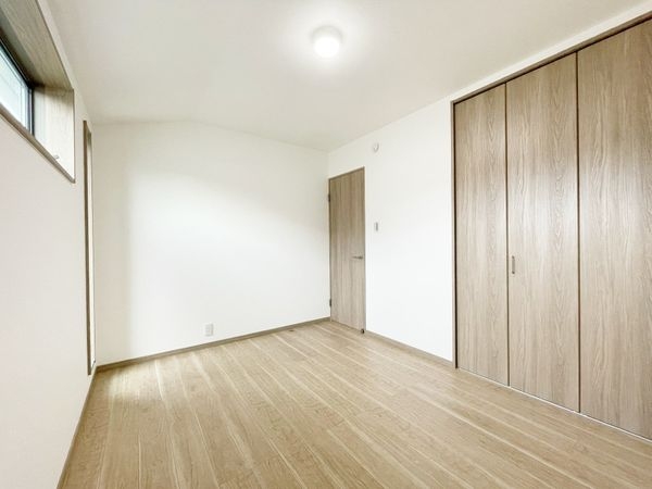 長岡京市今里更ノ町　新築一戸建て　全１区画