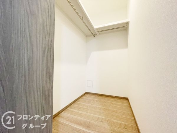 長岡京市今里更ノ町　新築一戸建て　全１区画