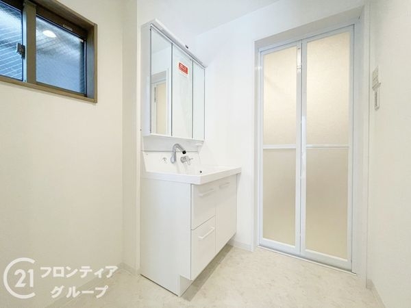 長岡京市今里更ノ町　新築一戸建て　全１区画