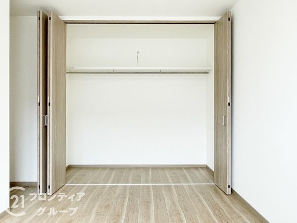 長岡京市今里更ノ町　新築一戸建て　全１区画