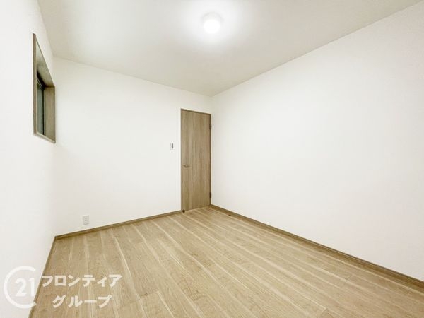 長岡京市今里更ノ町　新築一戸建て　全１区画