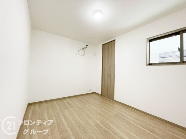 長岡京市今里更ノ町　新築一戸建て　全１区画