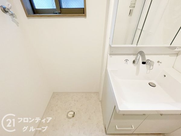 長岡京市今里更ノ町　新築一戸建て　全１区画